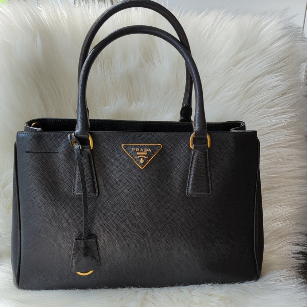 Prada Black Saffiano Lux Small Leather Middle Zip Tote
